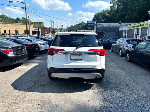 2017 GMC Acadia SLE-2
