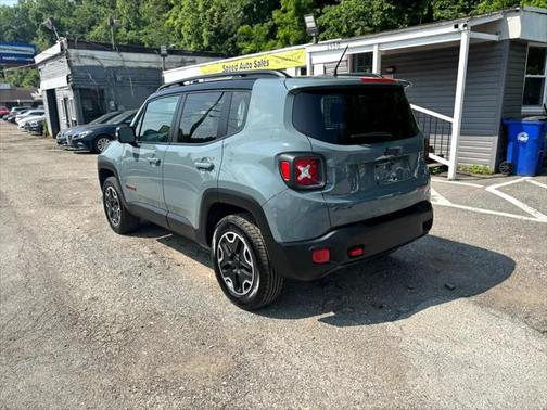 2016 Jeep Renegade Trailhawk