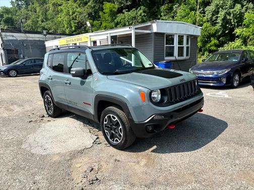 2016 Jeep Renegade Trailhawk