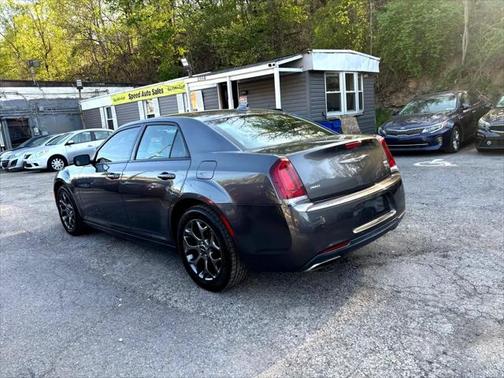 2016 Chrysler 300 S