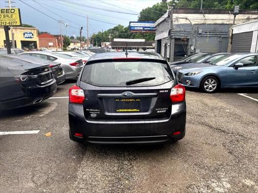 2012 Subaru Impreza 2.0i