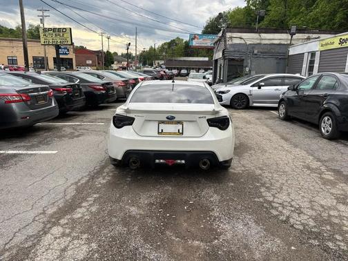 Crystal White Pearl 2015 Subaru BRZ Series.Blue