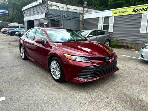 2018 Toyota Camry Hybrid XLE
