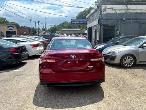 2018 Toyota Camry Hybrid XLE