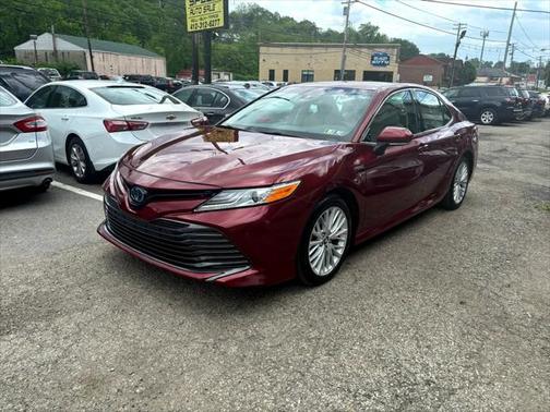 2018 Toyota Camry Hybrid XLE