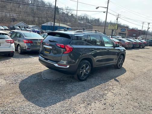 Graphite Gray Metallic 2018 GMC Terrain SLT