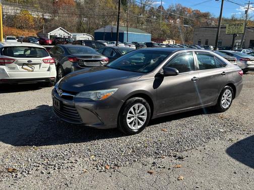 2016 Toyota Camry XLE