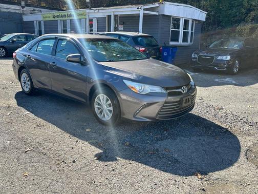 2016 Toyota Camry XLE