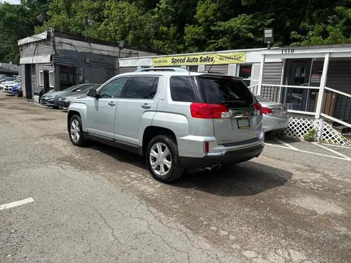 Quicksilver Metallic 2017 GMC Terrain SLT
