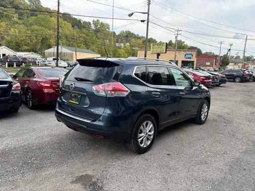 2016 Nissan Rogue SV