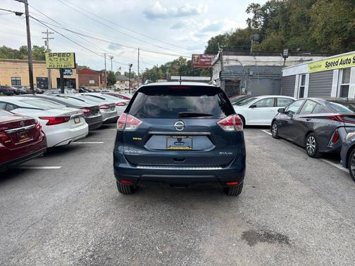 2016 Nissan Rogue SV