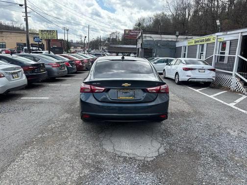 Shadow Gray Metallic 2020 Chevrolet Malibu FWD LT