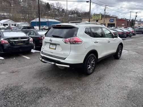 2016 Nissan Rogue SV