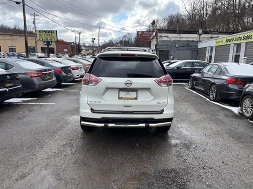 2016 Nissan Rogue SV