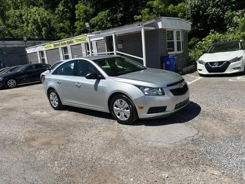 Silver Ice Metallic 2012 Chevrolet Cruze LS