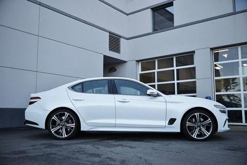 2025 Genesis G70 3.3T Sport Advanced