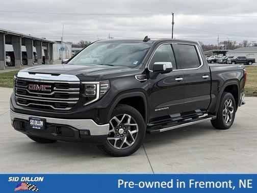 Onyx Black 2024 GMC Sierra 1500 SLT