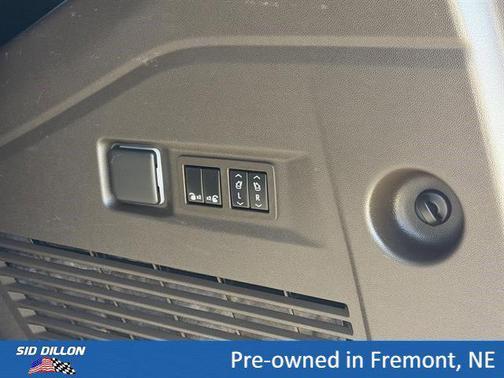 White Frost Tricoat 2023 GMC Yukon Denali