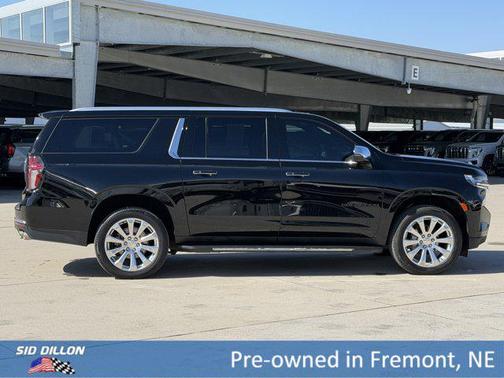 Black 2022 Chevrolet Suburban Premier