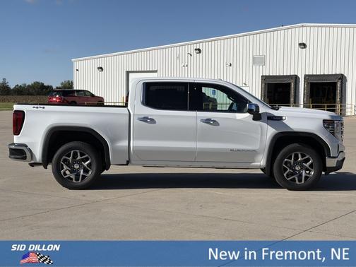 Summit White 2026 GMC Sierra 1500 SLT