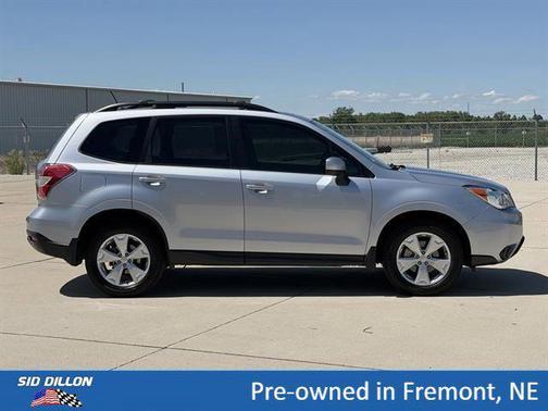 Ice Silver Metallic 2015 Subaru Forester 2.5i Premium