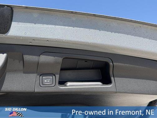 Sterling Metallic 2023 GMC Acadia AWD AT4
