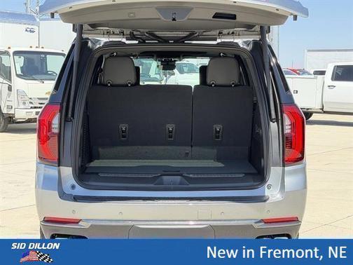 Sterling Metallic 2026 GMC Yukon 4WD AT4
