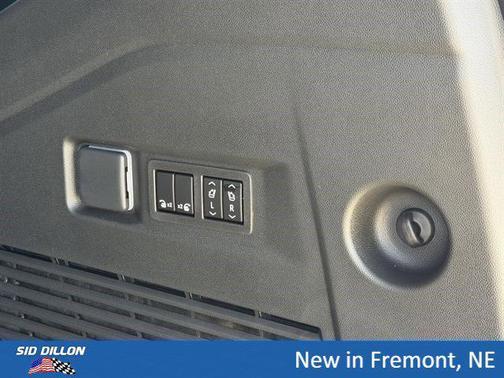 Sterling Metallic 2026 GMC Yukon 4WD AT4