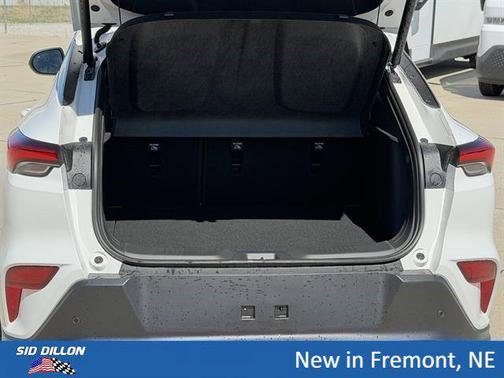 Summit White 2026 Buick Envista Preferred FWD