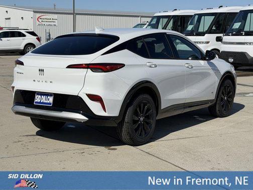 Summit White 2026 Buick Envista Sport Touring FWD