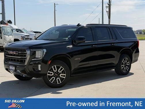 Onyx Black 2023 GMC Yukon XL 4WD AT4