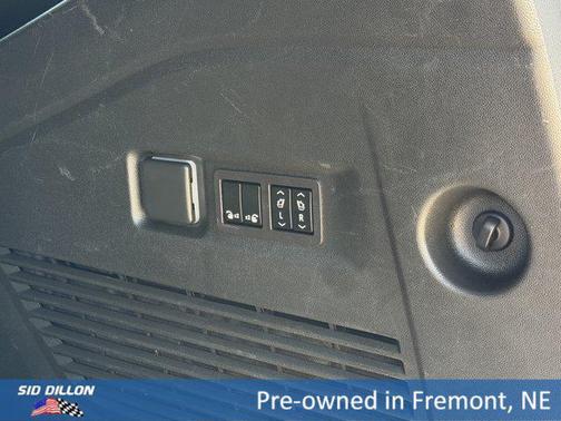 Onyx Black 2023 GMC Yukon XL 4WD AT4