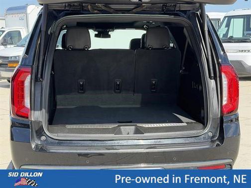 Onyx Black 2023 GMC Yukon XL 4WD AT4