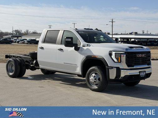 Summit White 2026 GMC Sierra 3500 Base