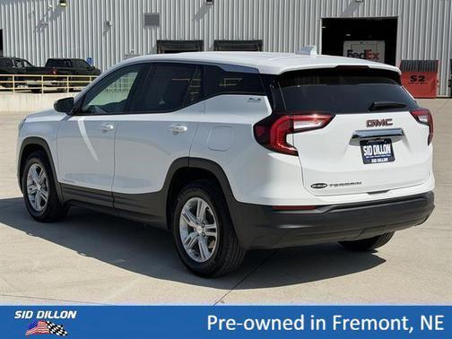 Summit White 2023 GMC Terrain SLE