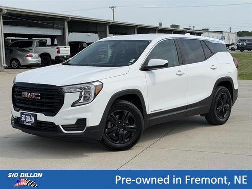Summit White 2023 GMC Terrain SLE