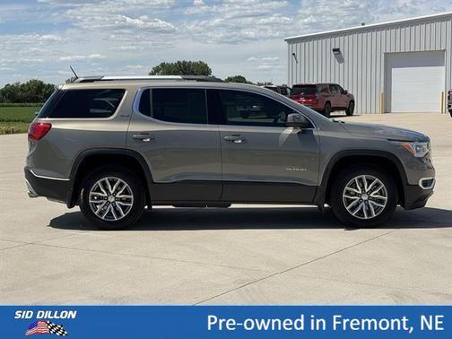 Pepperdust Metallic 2019 GMC Acadia SLE-2