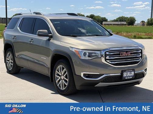 Pepperdust Metallic 2019 GMC Acadia SLE-2