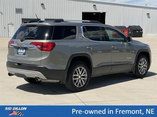 Pepperdust Metallic 2019 GMC Acadia SLE-2