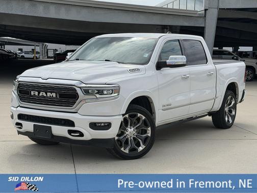 Ivory White Tri-Coat Pearlcoat 2021 RAM 1500 Limited