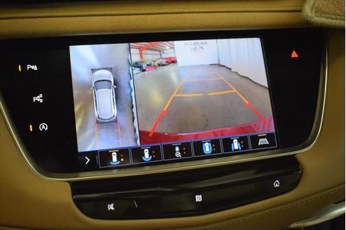 Red Horizon Tintcoat 2020 Cadillac XT5 Premium Luxury