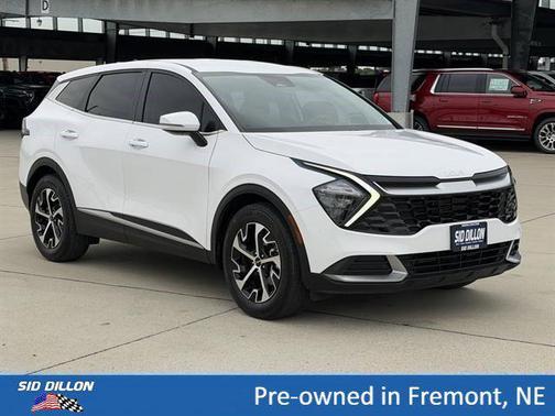 Glacial White Pearl 2023 Kia Sportage EX