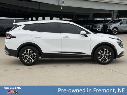 Glacial White Pearl 2023 Kia Sportage EX