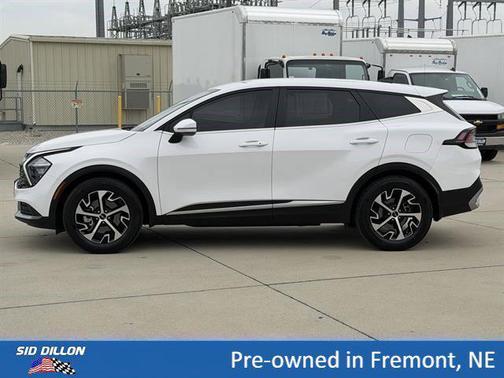 Glacial White Pearl 2023 Kia Sportage EX
