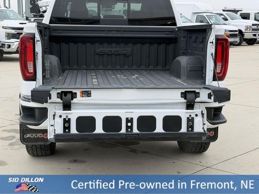 Summit White 2024 GMC Sierra 1500 AT4