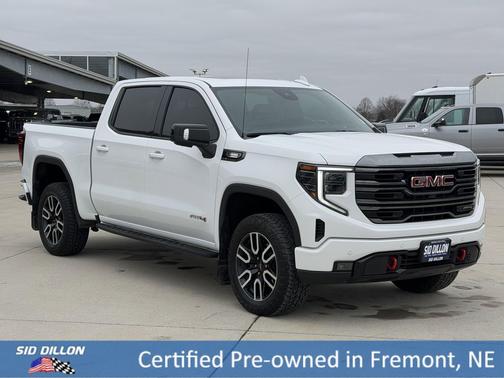 Summit White 2024 GMC Sierra 1500 AT4