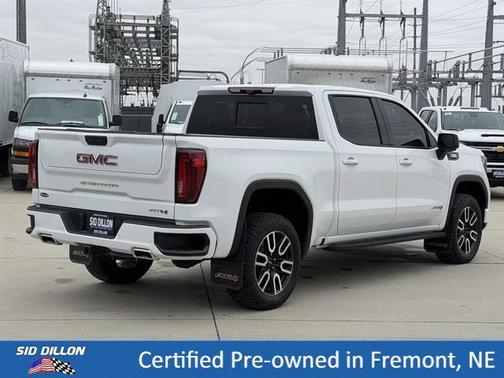 Summit White 2024 GMC Sierra 1500 AT4