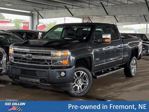 Graphite Metallic 2019 Chevrolet Silverado 2500 High Country