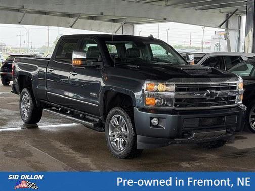 Graphite Metallic 2019 Chevrolet Silverado 2500 High Country