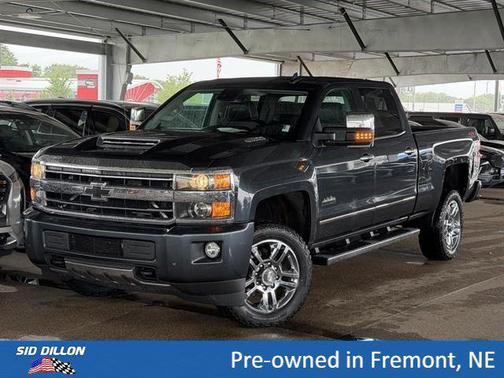 Graphite Metallic 2019 Chevrolet Silverado 2500 High Country